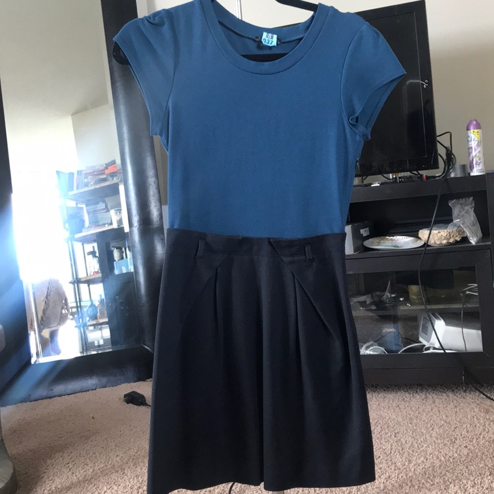 Theory Work Dress, size 2, tight fit